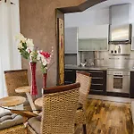 Appartamento Blloku 2 Bedroom *