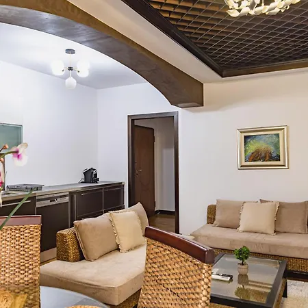 Blloku 2 Bedroom شقة