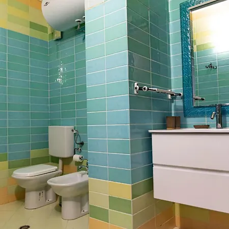 Blloku 2 Bedroom شقة *